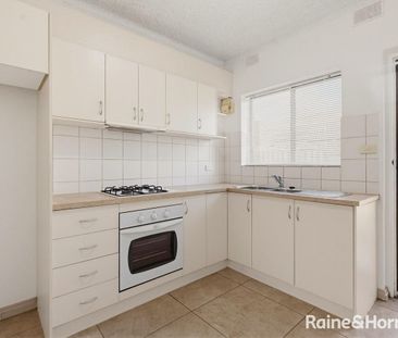 Stylish & Convenient Ground Floor Living in Sought-After Black Forest - Photo 6