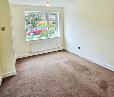 2 bedroom semi-detached house to rent - Photo 6