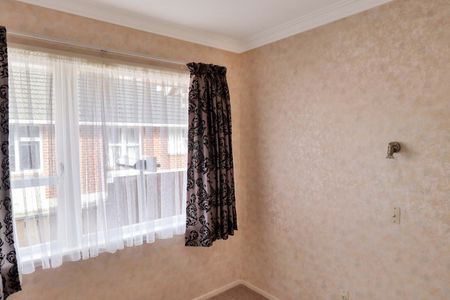 Woburn Living - Photo 3