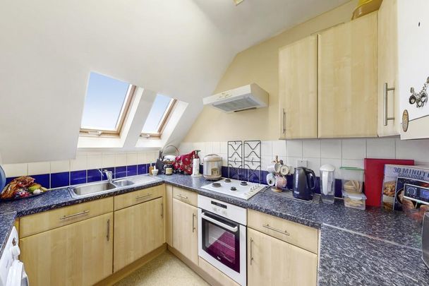 2 bedroom flat to rent - Photo 1