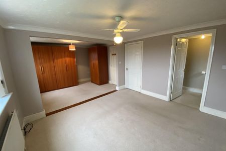 Kitchener Close - Photo 4