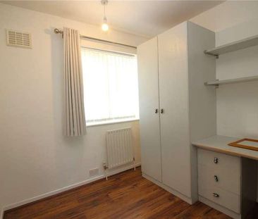 Milton Drive, Borehamwood, Hertfordshire, WD6 - Photo 6