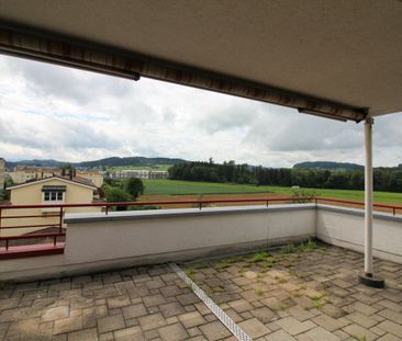 Attraktive Wohnung mit grosser Terrasse und neuer Küche - Photo 3