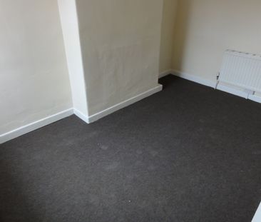 4 Bed Terraced House, Vittoria Street, CH41 - Photo 4