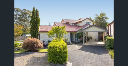 Large Family Home - Croydons Best Location - Photo 3