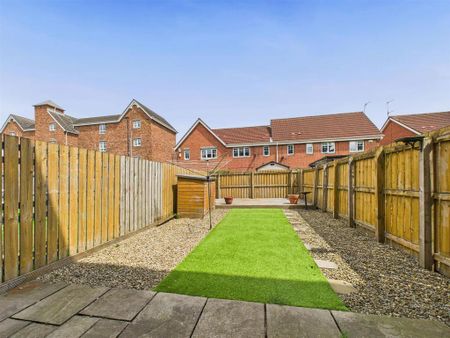 4 bedroom townhouse to rent - Photo 3