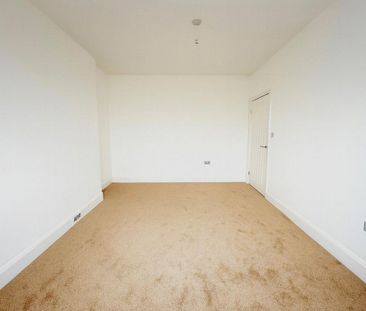 4 bedroom House To Let Total Size: 1217 SQ FT - Photo 5