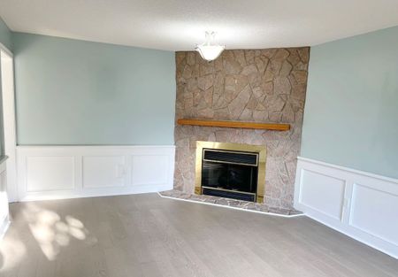 For Lease - 2037 Schoolmaster Circle, Oakville, Ontario - Photo 5