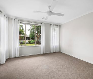 Modern Ease and Everyday Comfort in a Private Setting - Photo 2