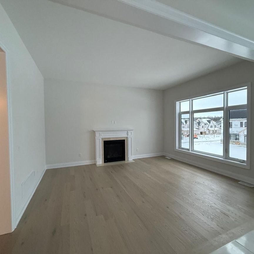 For Lease - 12 HERBERT Avenue, Oro-Medonte, Ontario - Photo 1