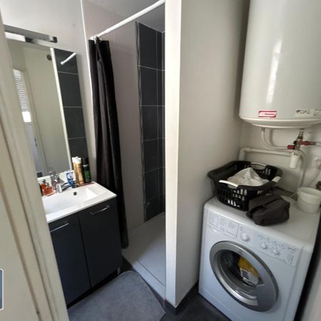 Location Appartement 1 pièce 22m² POITIERS 86000 - Photo 3