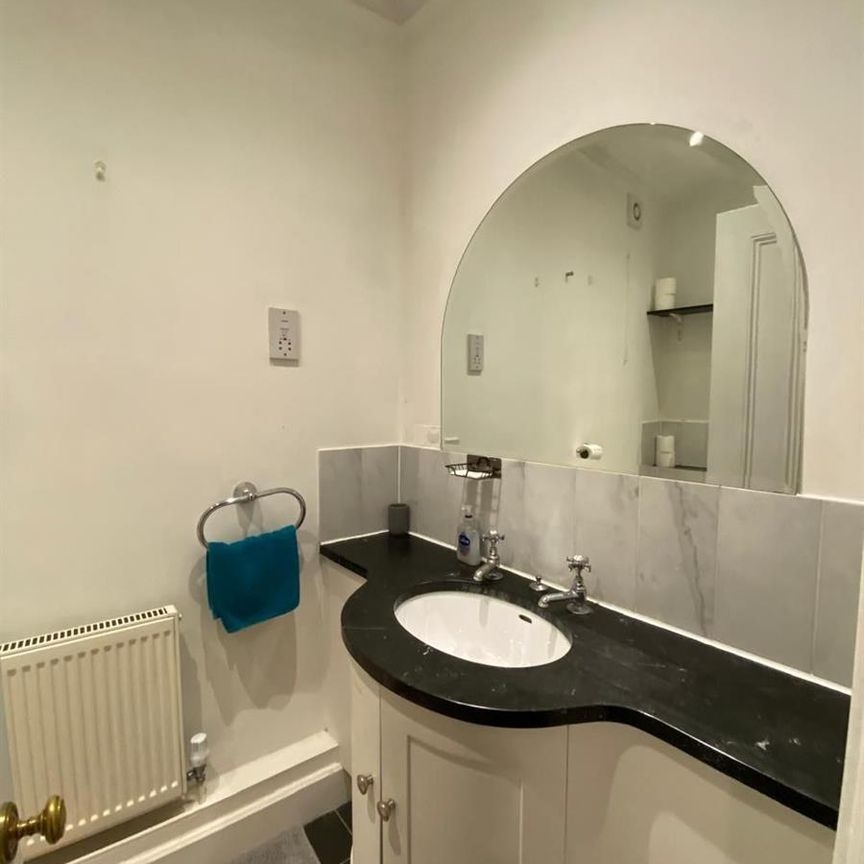 First Floor Craven Street, WC2N, London - Photo 1