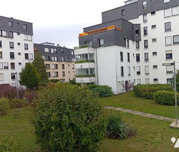 A LOUER REIMS RESIDENCE LES CARMES TYPE 2 AVEC LOGGIA, GARAGE ET CAVE - Photo 4