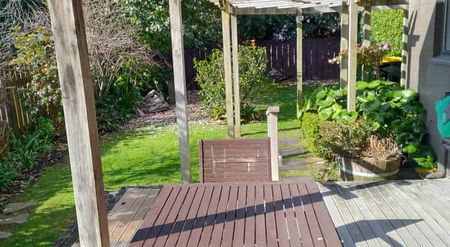 Matua Studio Flat Fully Furnished and Renovated - Photo 3