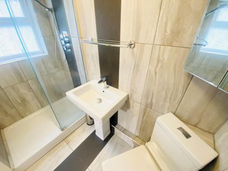 2 bedroom terraced house to rent - Photo 5