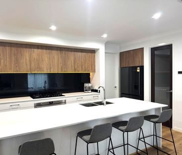 Comfort, Space & Convenience – Perfect Family Home in Clyde!! - Photo 6