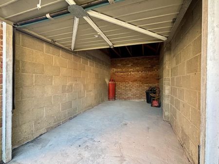 2 bedroom terraced house to rent - Photo 3