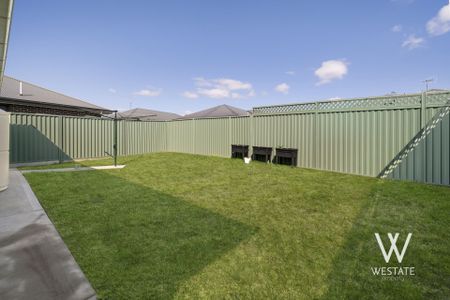 LOW MAINTENANCE WITH PARK VIEWS - Photo 5
