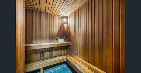 Sleek Urban Living With Breathtaking Views – Partly furnished - Photo 2