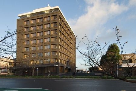 Fully Furnished, 2 Double bedrooms *carpark not included* - Photo 3