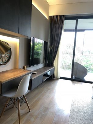 Beautiful view!! Quiet, peaceful, walk to orchard. Full facilities - Photo 1