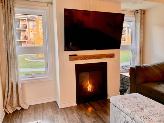 For Lease - 4 Cove Court Unit# 102, Collingwood, Ontario - Photo 1