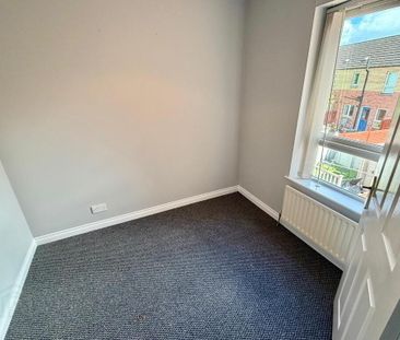 72 Euston Street, Belfast, BT6 9AF - Photo 5