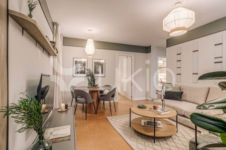 3 room luxury Apartment for rent in Madrid, Community of Madrid - Photo 2