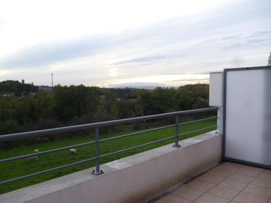 Location appartement récent 4 pièces 83.6 m² à Bourg-de-Péage (26300) 5 - Photo 1