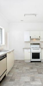 Tranquil four bedroom family home - Photo 3