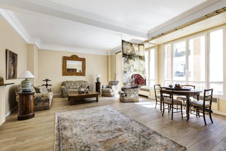 Location Appartement 4 pièces 145m² NEUILLY SUR SEINE 92200 - Photo 3