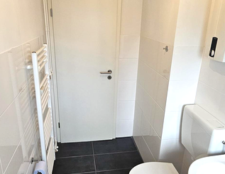 Charmante 2-Zimmer-EG-Wohnung mit Balkon! - Photo 1