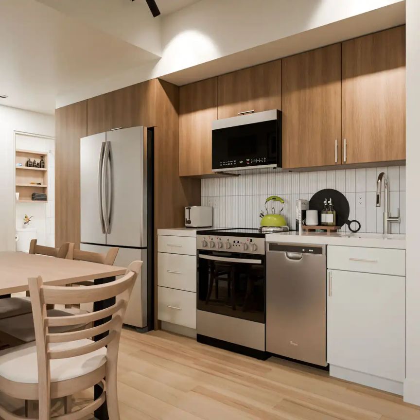 Meridian on Queen Student Living — 4 Bedroom 2 Bathroom - Photo 1