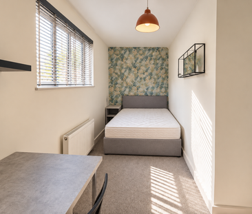 1 bedroom in a house share to rent - Photo 4