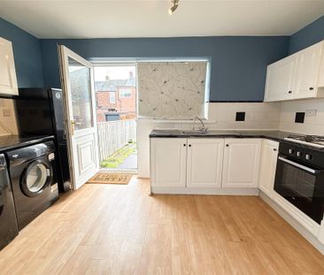 2 bedroom terraced house to rent - Photo 5