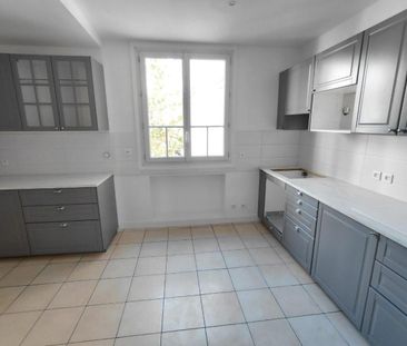 location Appartement T5 DE 136m² À PARIS 16 - Photo 4