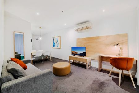 2Bedrooms, 1Bathrooms - Photo 2