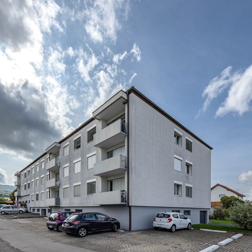 Appartement entièrement rénové de 3.5 pièces au 1er étage - Photo 1