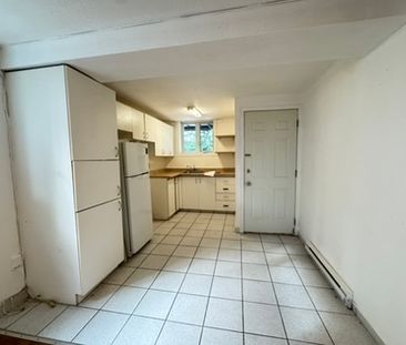 31/2 Près Du Parc JC - Photo 1