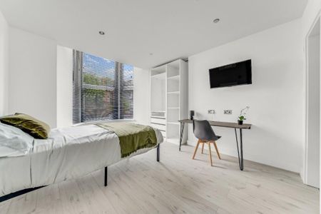 6 bedroom house to rent - Photo 2