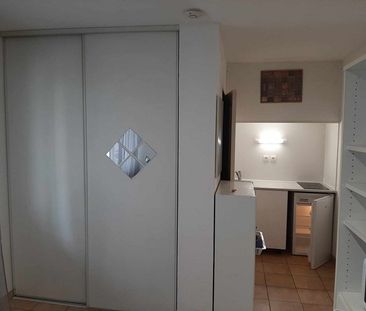 Location - Studio meublé de 18 m² - Photo 1