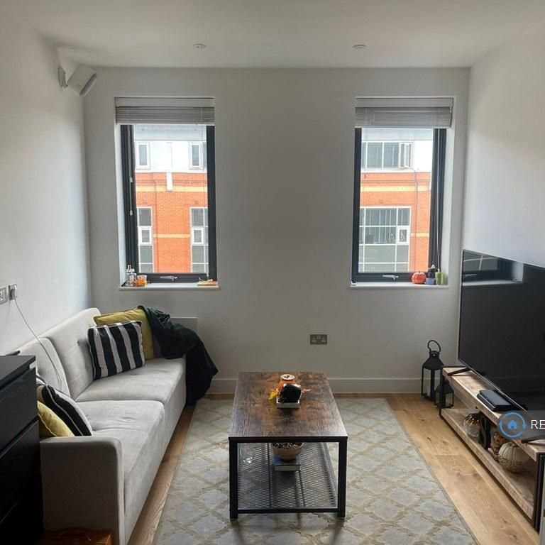 1 bedroom flat to rent - Photo 1