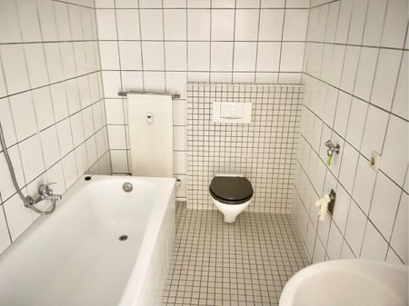 ERFURT SÜD ! Charmante Dachgeschoßwohnung - Photo 4