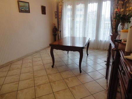 Location Appartement 3 pièces 69m² VILLEURBANNE 69100 - Photo 3