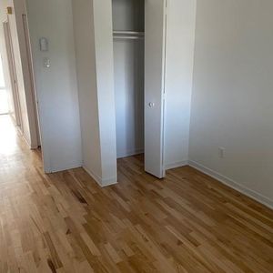 4 1/2 - Laval - 1 400 $/mois - Photo 2