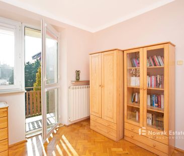 Przestronny dom z ogrodem, blisko komunikacji - Photo 2