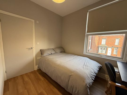Hesketh Avenue, Kirkstall, LS5 3EU, Leeds - Photo 1