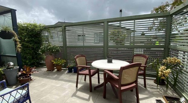 Fully furnished retreat - Photo 1