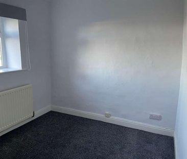 Hill Top Road, Thornton, BD13 - Photo 2