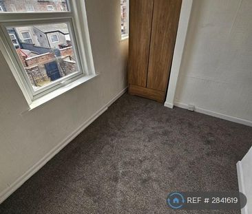 2 bedroom end of terrace house to rent - Photo 1